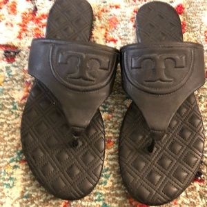 Tory Burch Logo Fleming Quilted Sanders, 9M